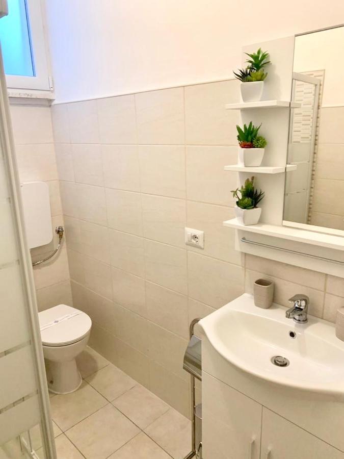Apartment Savoia Бари Экстерьер фото