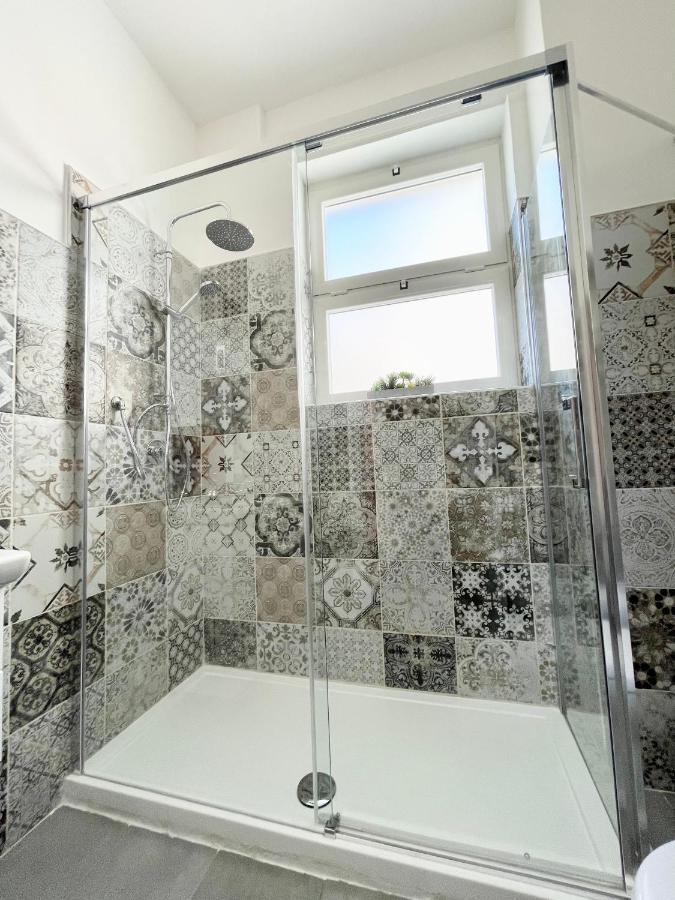Apartment Savoia Бари Экстерьер фото